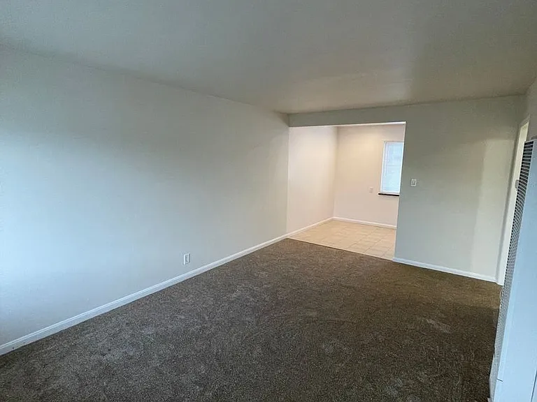 1415 South B Street — Photo 3