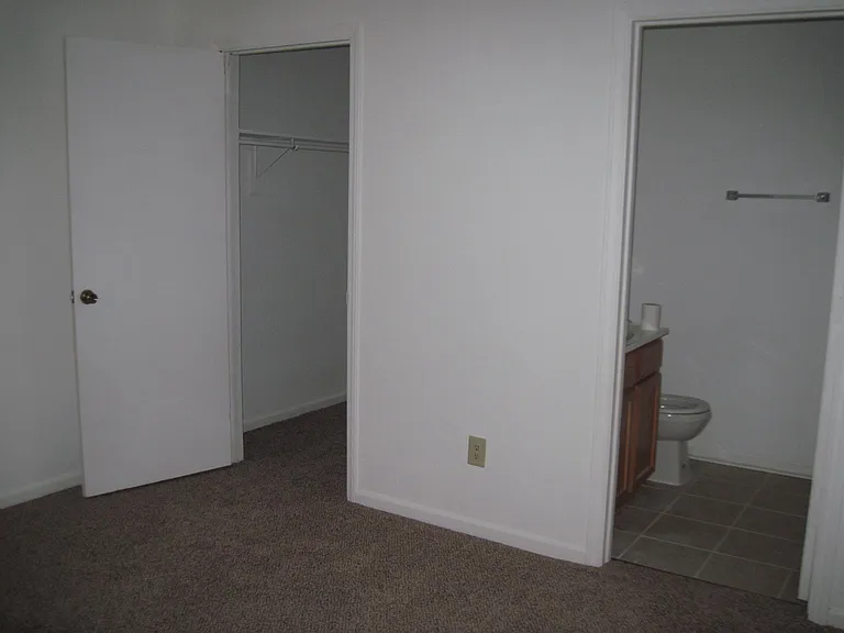 514 Carobrook Rd — Photo 9