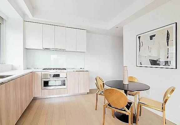2nd image of 577 6th Ave #15A