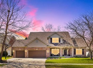 2504 Kaitlyn Dr, Bloomington, IL