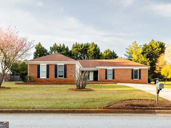 1250 Great Oaks Dr SE, Conyers, GA 30013