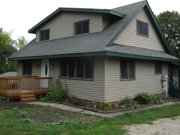 210 Hearding Ave, Coleraine, MN 55722