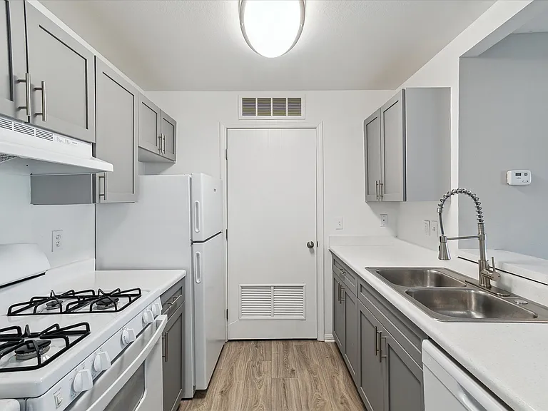 Two Bedroom (Renovated) - 2 Bath - 957 Sq.Ft.