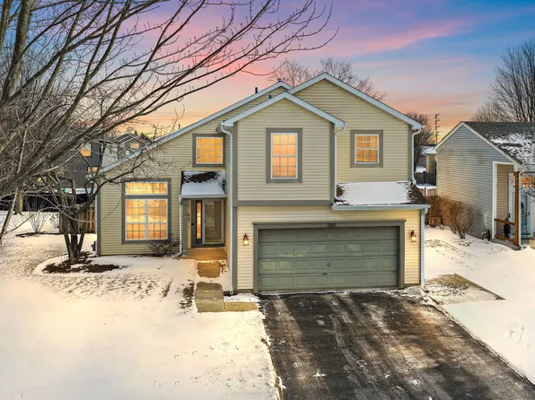 760 Normandy Ln, Lake In The Hills, IL 60156