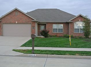 3902 Richmond Heights Ct, Columbia, MO 65202