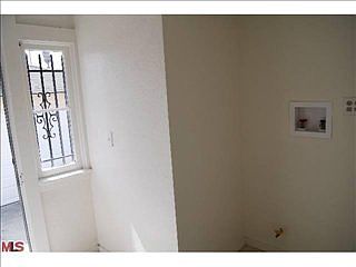 5th image of 612 W 45th St