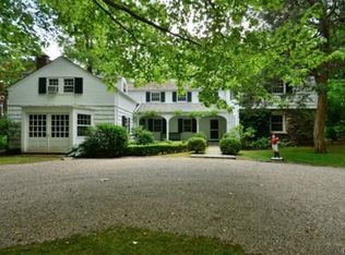 16 Raiders Ln, Darien, CT 06820