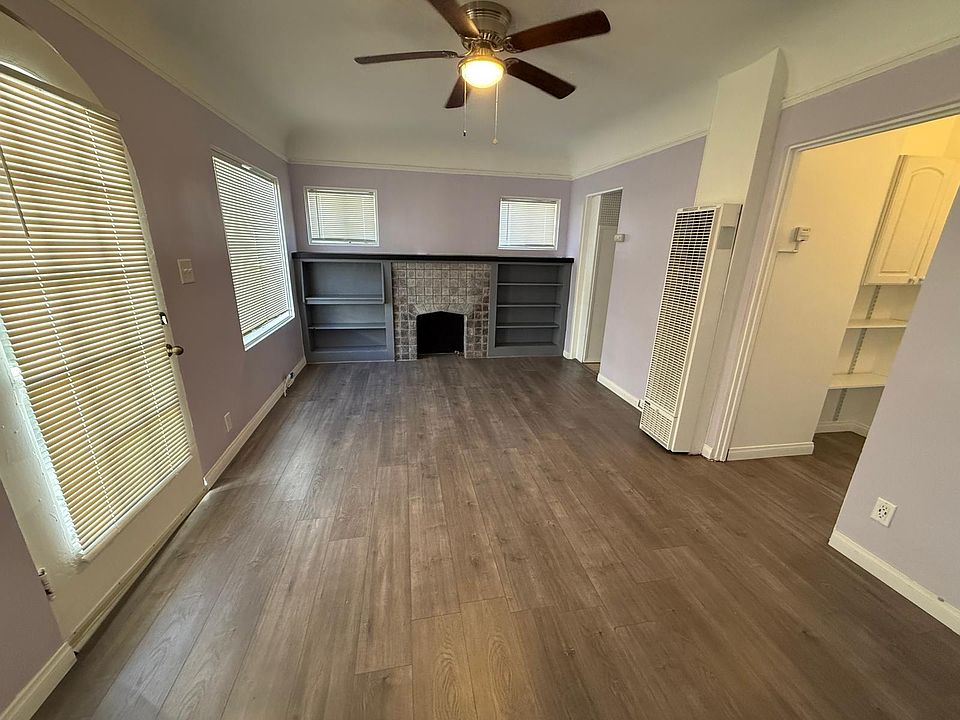 1st image of 3853-3861 37th St