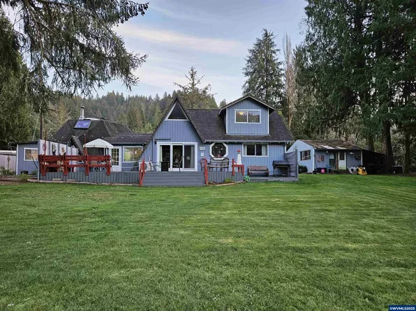 8421 Duncan Island Rd, Mapleton, OR 97453