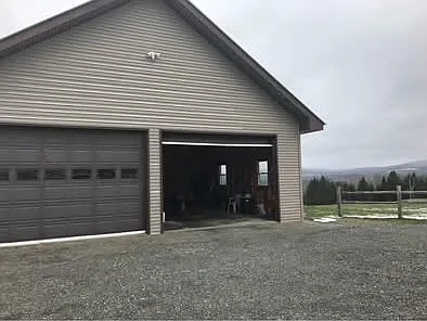 61 Perry Rd — Photo 11