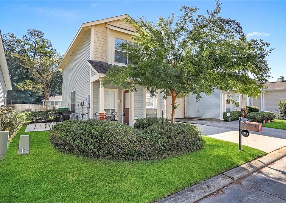 1st image of 1025 Linda Lou Ln