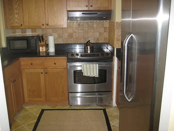 900 N Stafford St — Photo 4
