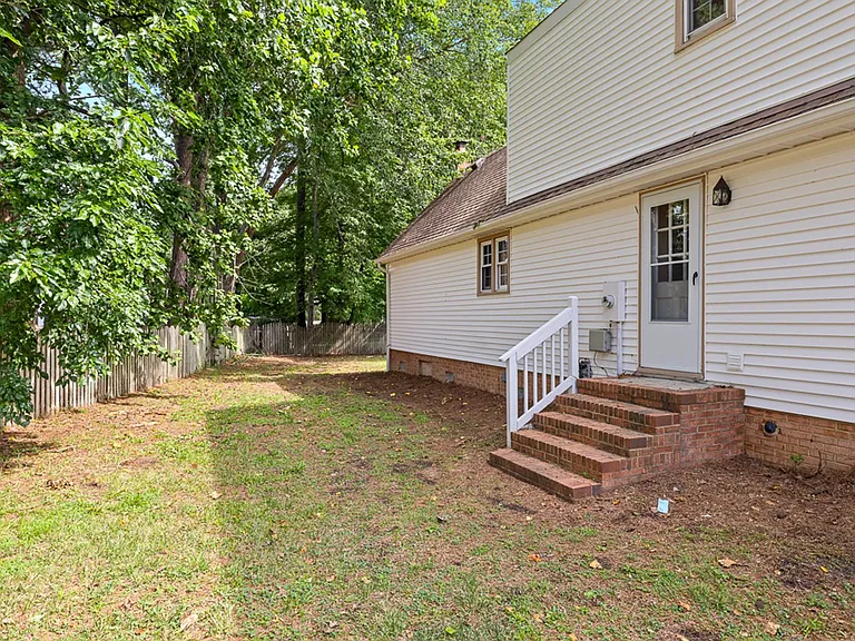 512 Bonsack Ct — Photo 50