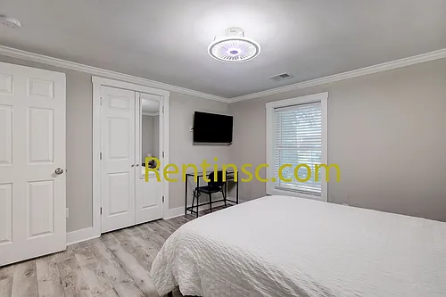 1004 Pine St Photo 1