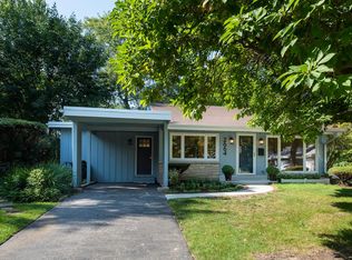 2664 Hillside Ln, Evanston, IL