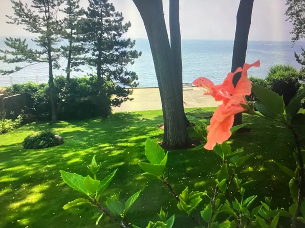 (undisclosed Address), Gloucester, MA 01930