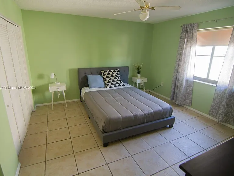 753 Michigan Ave #2D — Photo 13
