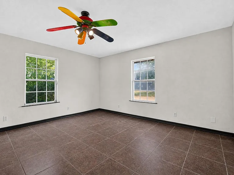 135 County Road 4519 — Photo 22