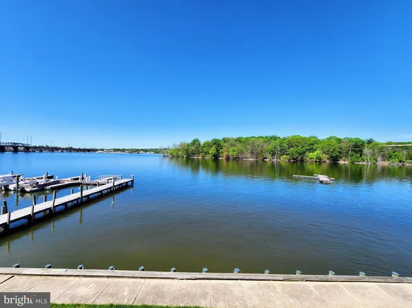 24 McMullens Wharf Ct #2C, Perryville, MD 21903