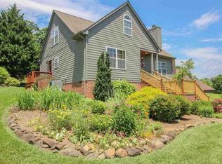 1604 Stoney Creek Dr, Charlottesville, VA 22902