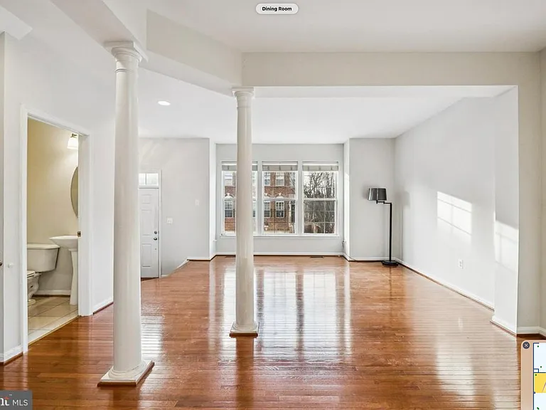 8555 Wyngate Manor Ct — Photo 4