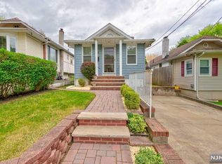 99 Franklin Rd, Teaneck, NJ 07666