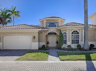 912 Manatee Way, Hollywood, FL 33019