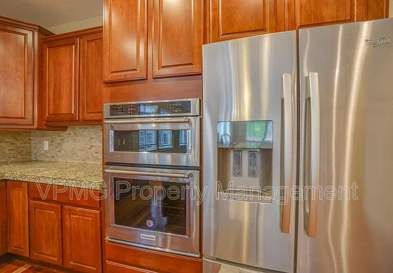 1403 SE 194th Pl — Photo 27