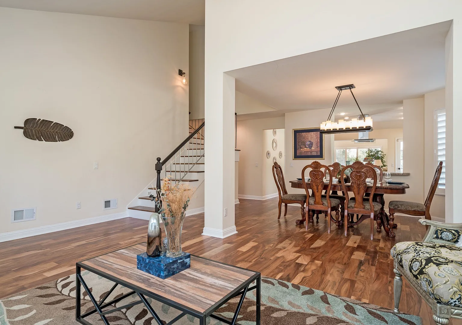 Gorgeous Upgraded Tamarack Point Home With Remodeled Dream Kitchen & West Facing Yard! — Photo 3
