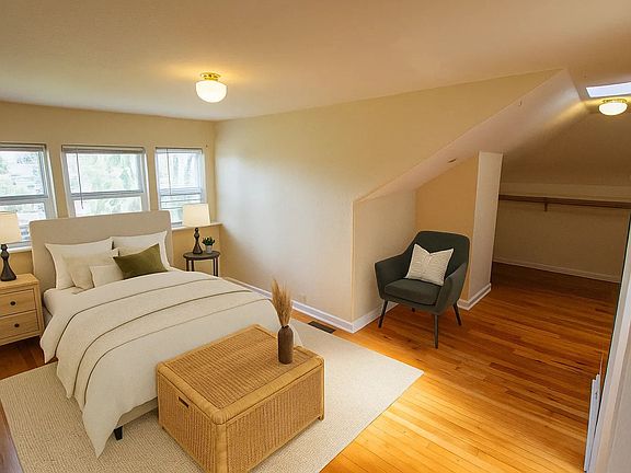 5th image of 3104 N 8th St APT 3