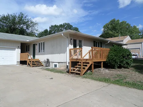 2029 Shirley Ln Photo 1