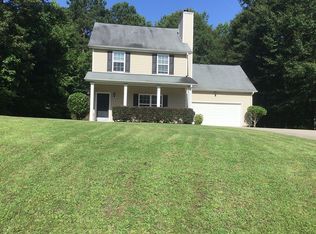 88 Spring Cir, Senoia, GA 30276