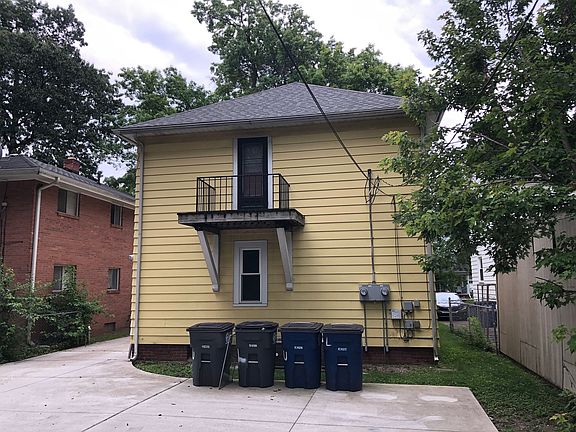 3rd image of 2530 Berdan Ave #3B-1BA-1204SQFT
