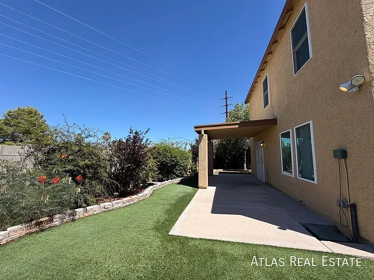 1925 S McConnell Dr — Photo 32
