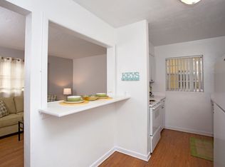 1716 NW 3rd Ave APT 30, Gainesville, FL 32603