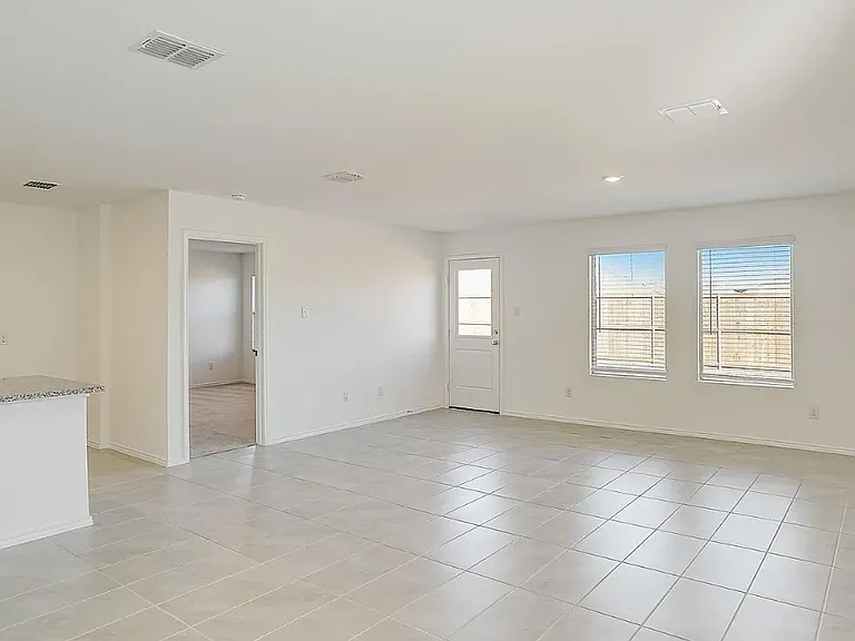 2825 Watchpoint Rd — Photo 7