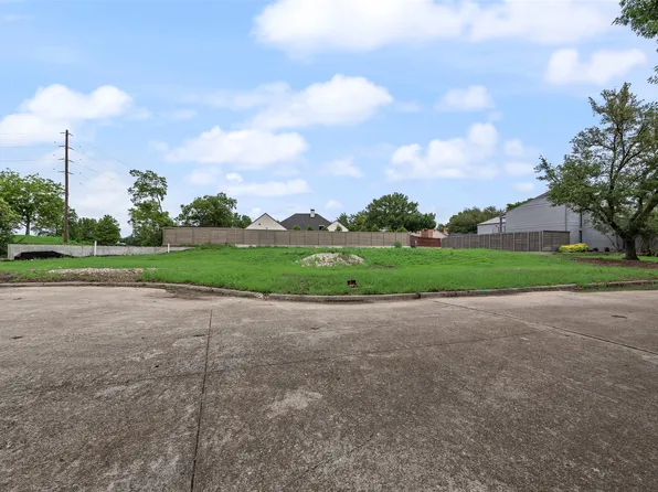5809 Bent Oak Ct, Dallas, TX 75248