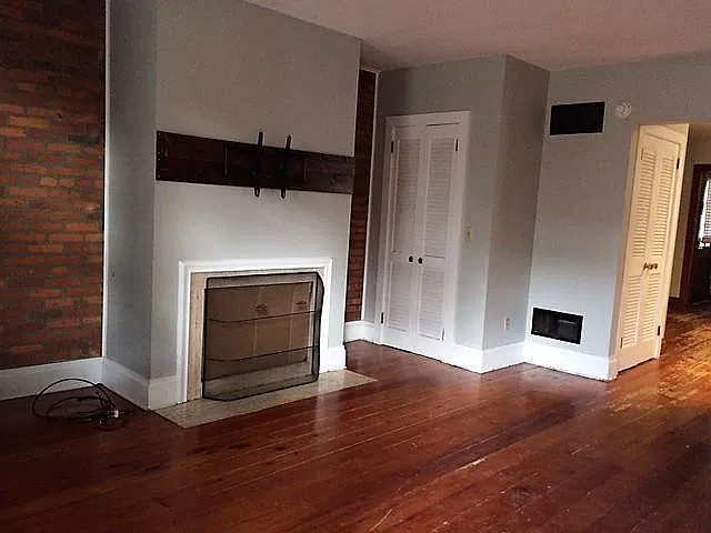 2 bed, 1.5 bath, 1067 sqft, $1,550 — Photo 2