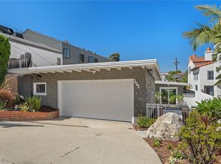 869 10th St, Manhattan Beach, CA 90266