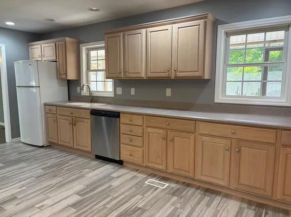 100 Gaines Ct, Athens, GA 30605