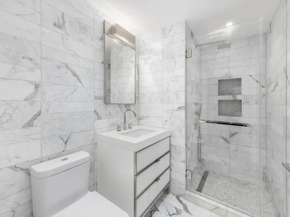 135 West 52nd Street PH4 image 11 of 12