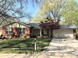 14902 Rutland Cir, Chesterfield, MO 63017