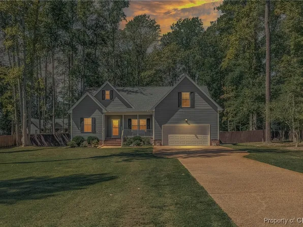 8542 Thomas Jefferson Way, Gloucester, VA 23061
