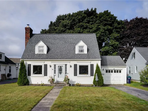 347 Cooper Rd, Rochester, NY 14617