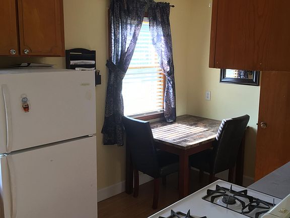 5th image of 6514 S 36th St