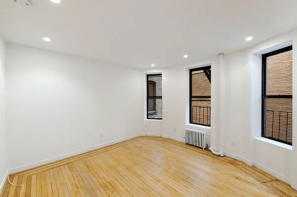 Rented by Aether Property Group | media 17