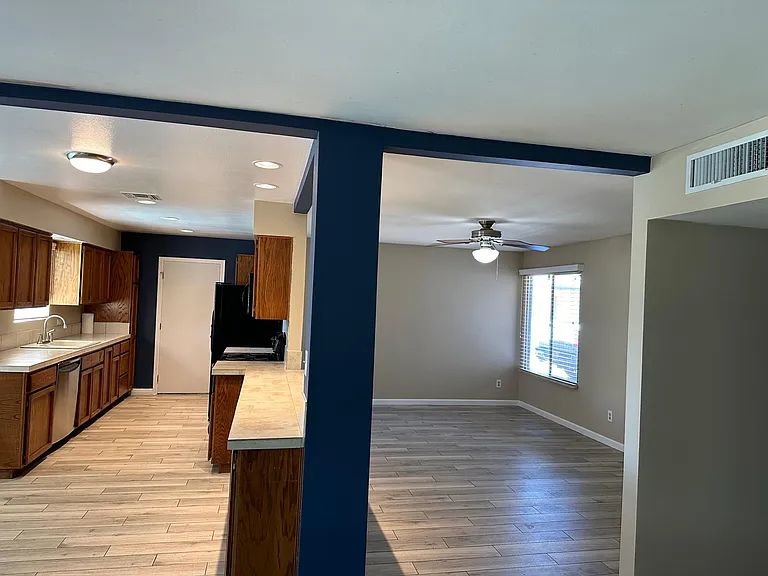 1249 E La Jolla Dr — Photo 3