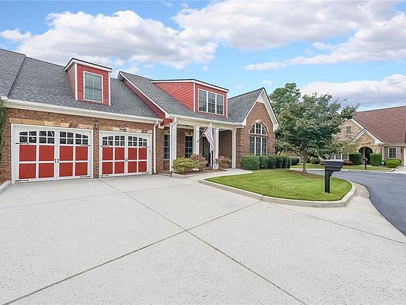 3rd image of 2314 Sandy Oaks Dr