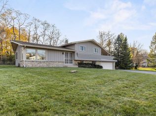 15701 W Riviera Dr, New Berlin, WI 53151