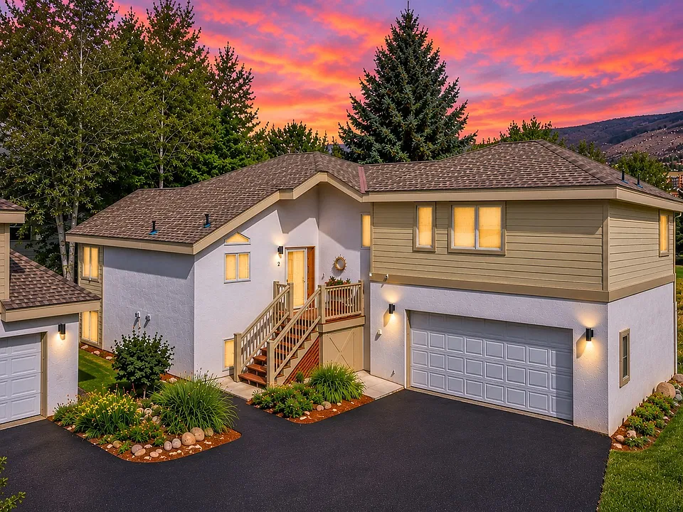 643 Deer Blvd #2